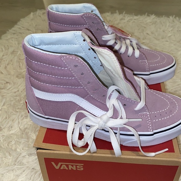Brand new vans with box. Size 5.5 - Picture 4 of 5